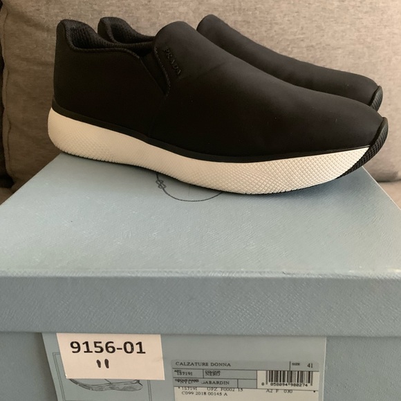 Prada shoes - Picture 1 of 5